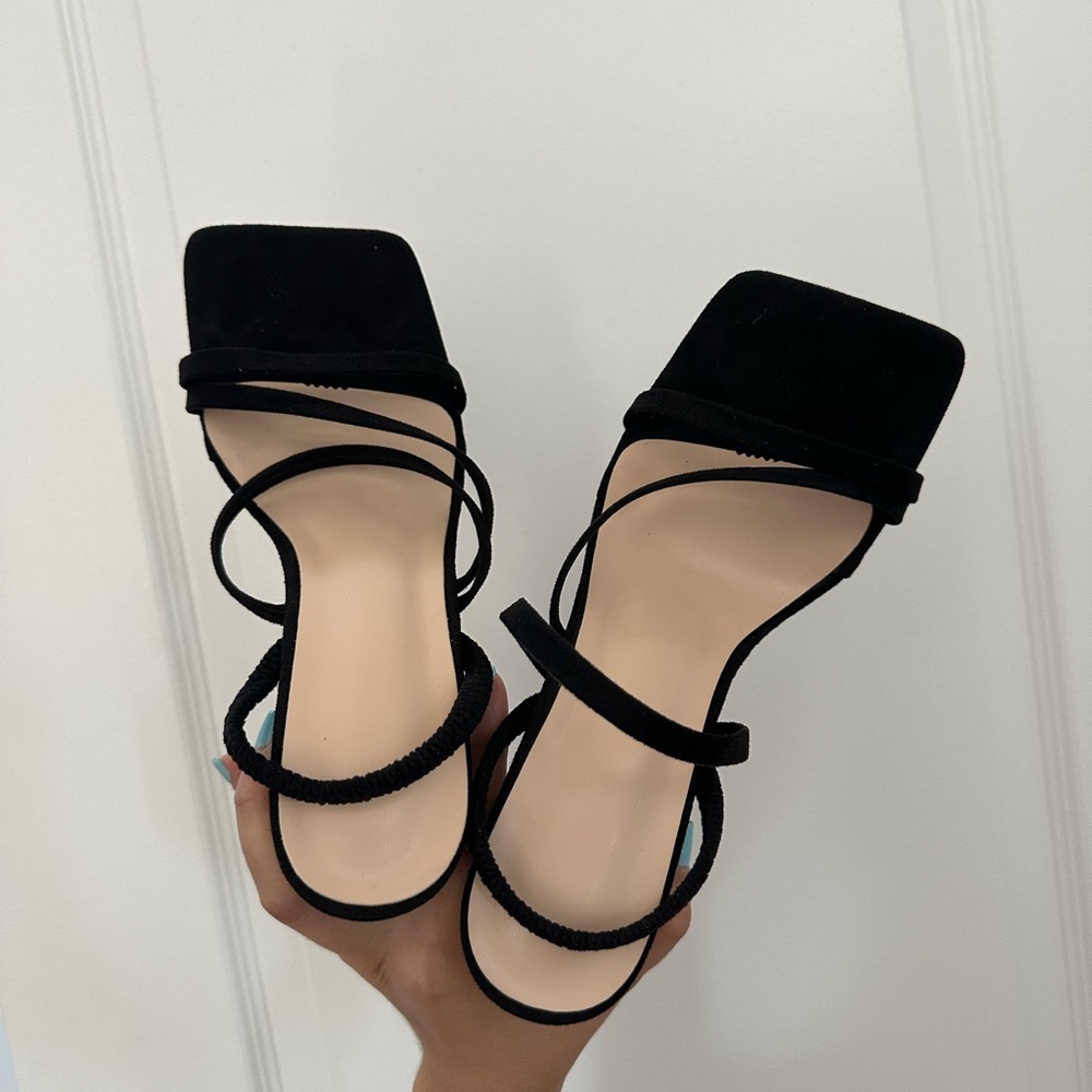 Women’s black high heels sandals, square toe chunky heel